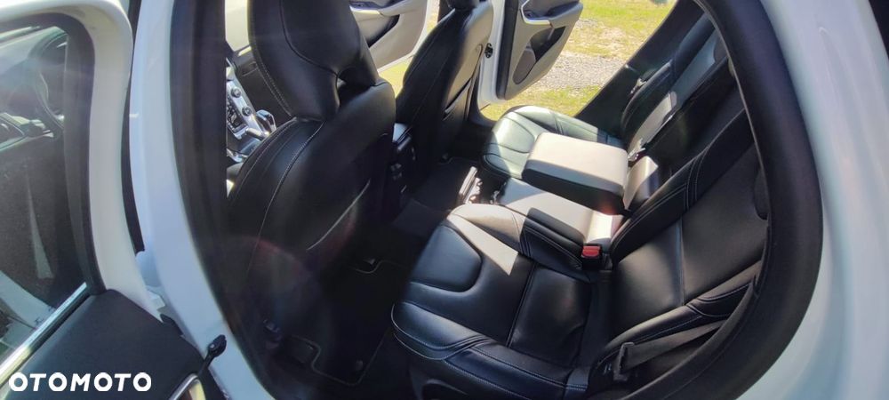 Volvo V40 D2 RDesign - 20