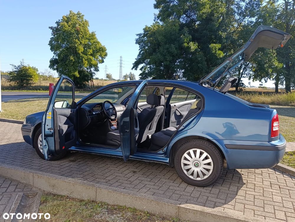 Skoda Octavia 1.8T Elegance - 10