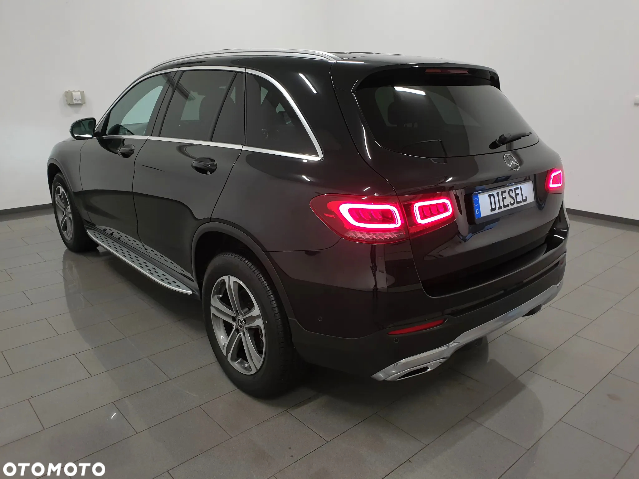 Mercedes-Benz GLC 220 d 4Matic 9G-TRONIC AMG Line - 4