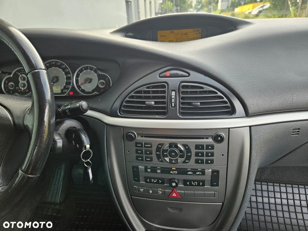 Citroën C5 2.0 16V Exclusive - 11