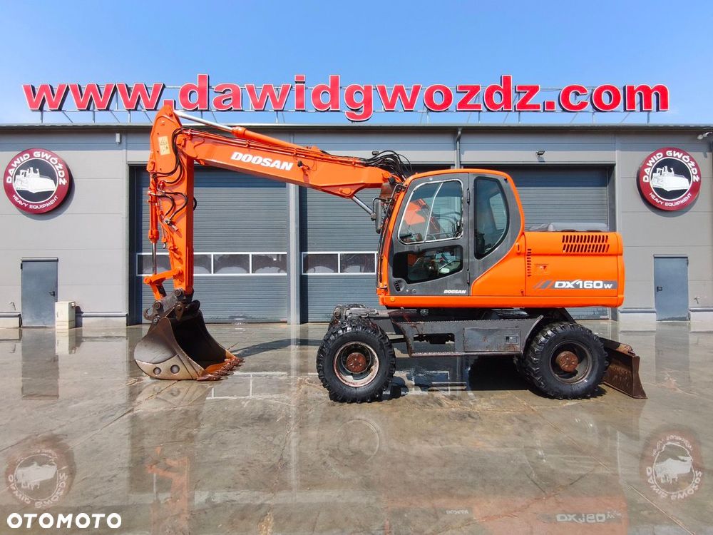 Doosan DX160W - 2