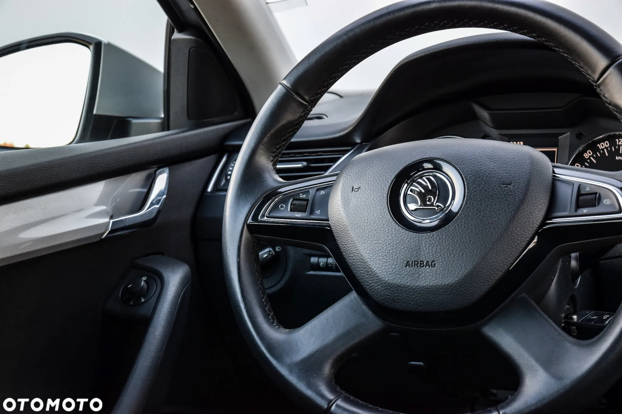 Skoda Octavia 1.4 TSI Ambition - 33