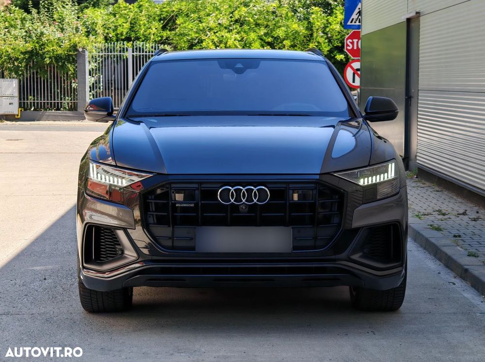 Audi Q8 - 2