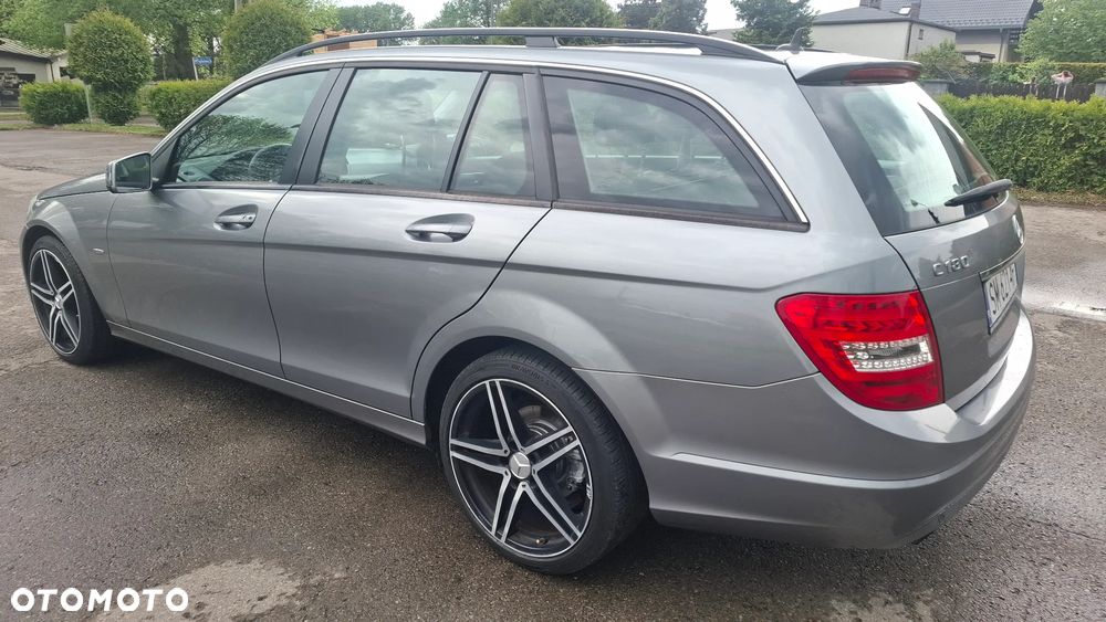 Mercedes-Benz Klasa C 180 CGI BlueEFFICIENCY - 2