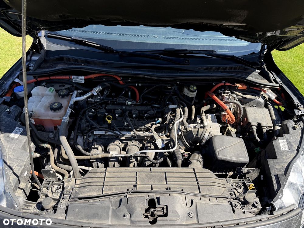 Ford Kuga 2.5 Duratec PHEV ST-LINE X - 40