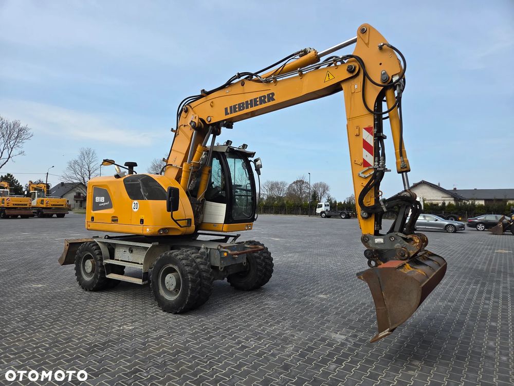 Liebherr A918 Compact / z Niemiec / - 2
