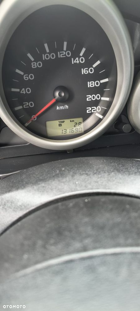 Mitsubishi Colt - 4