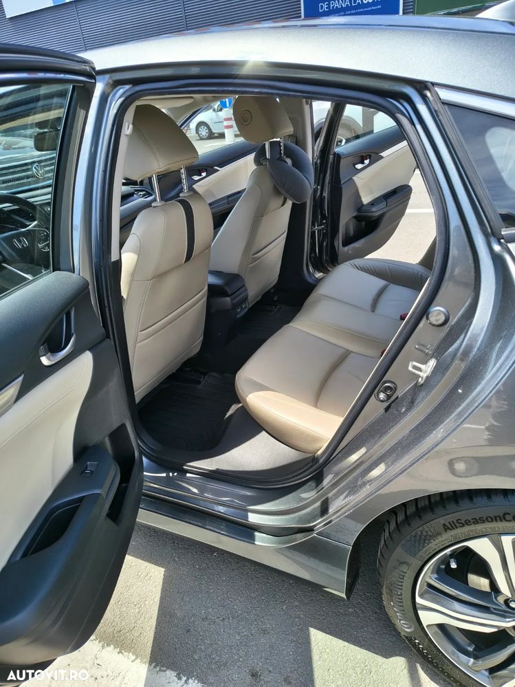 Honda Civic 1.5 VTEC Turbo CVT Executive - 8