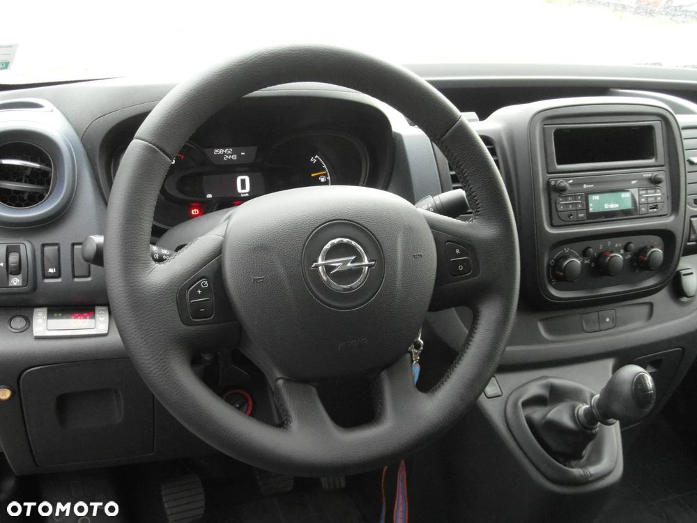 Opel VIVARO L2H2 MAXI - 36