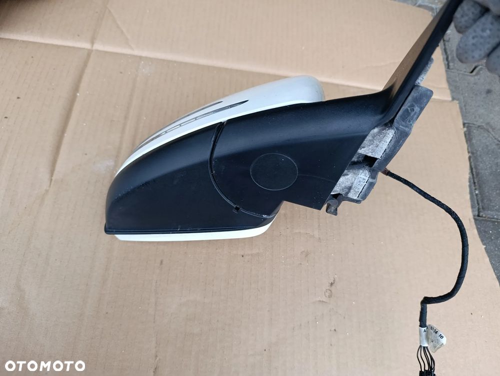 MERCEDES W204 LUSTERKO PRAWE 7 PIN EUROPA - 6