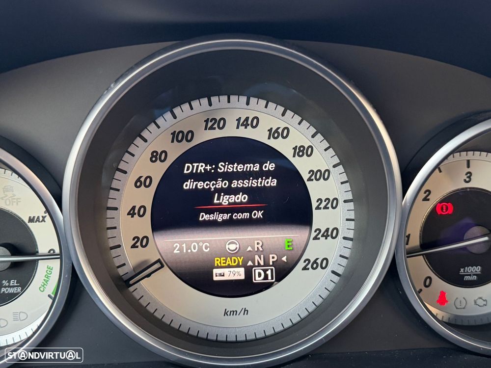 Mercedes-Benz E 300 BLUETEC Hybrid Avantgarde - 17