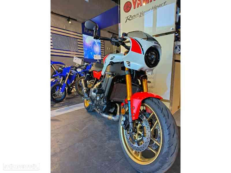 Yamaha XSR 900 - 3