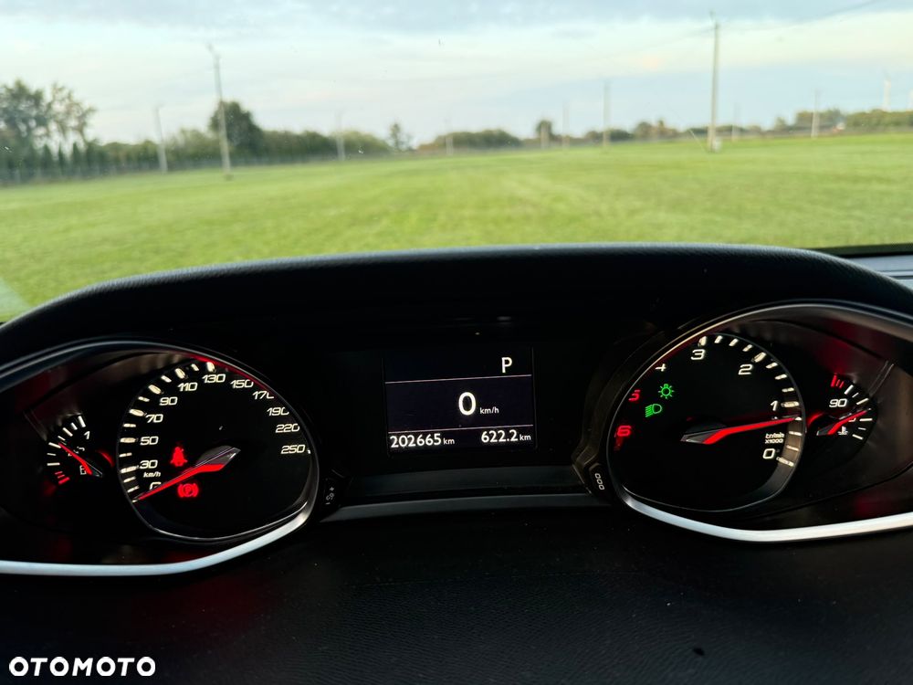 Peugeot 308 BlueHDi FAP 150 Stop&Start Automatik Allure - 26