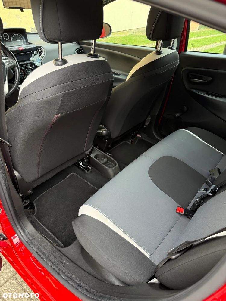 Lancia Ypsilon 1.2 8V Elefantino S&S - 10