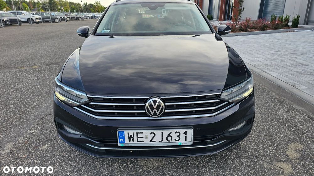 Volkswagen Passat Variant 2.0 TDI EVO Business DSG - 9