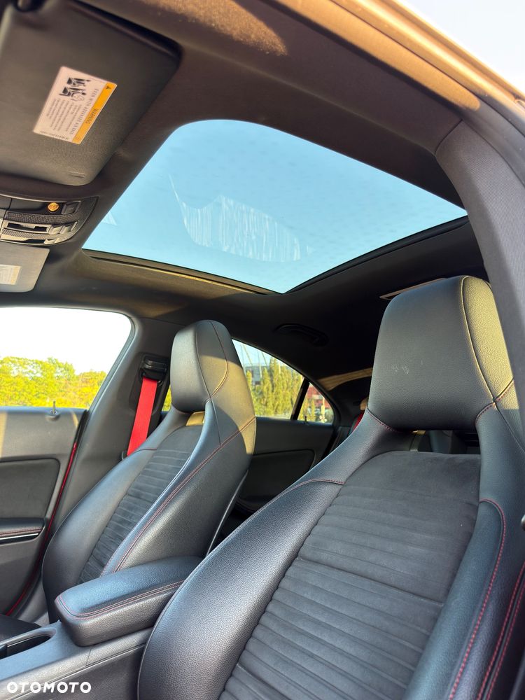Mercedes-Benz CLA 250 4-Matic AMG Line - 9