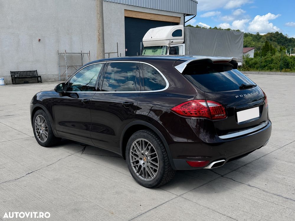 Porsche Cayenne Platinum Edition - 4