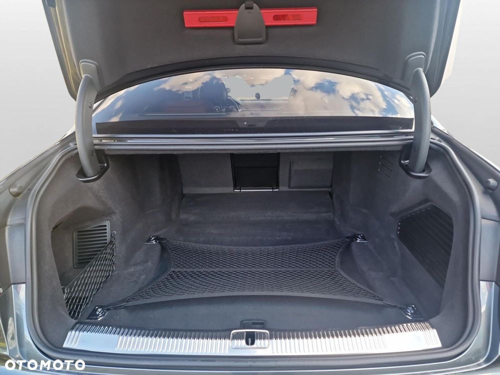 Audi A8 - 29