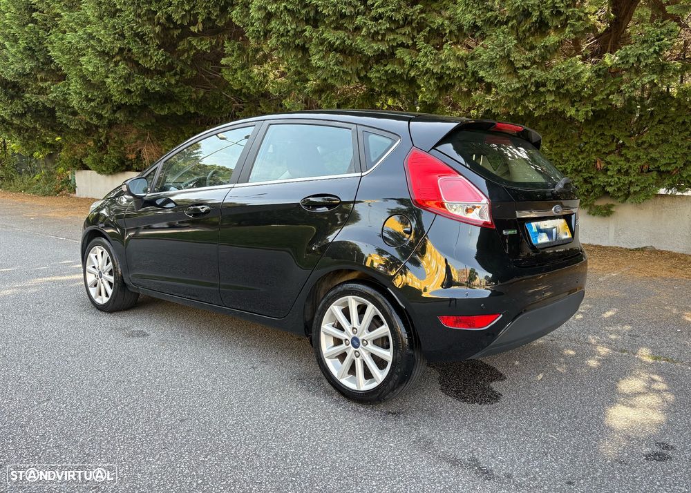 Ford Fiesta 1.0 T EcoBoost Titanium - 26