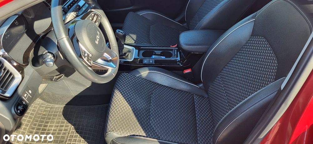 Kia Ceed 1.5 T-GDI L Business Line Plus - 17