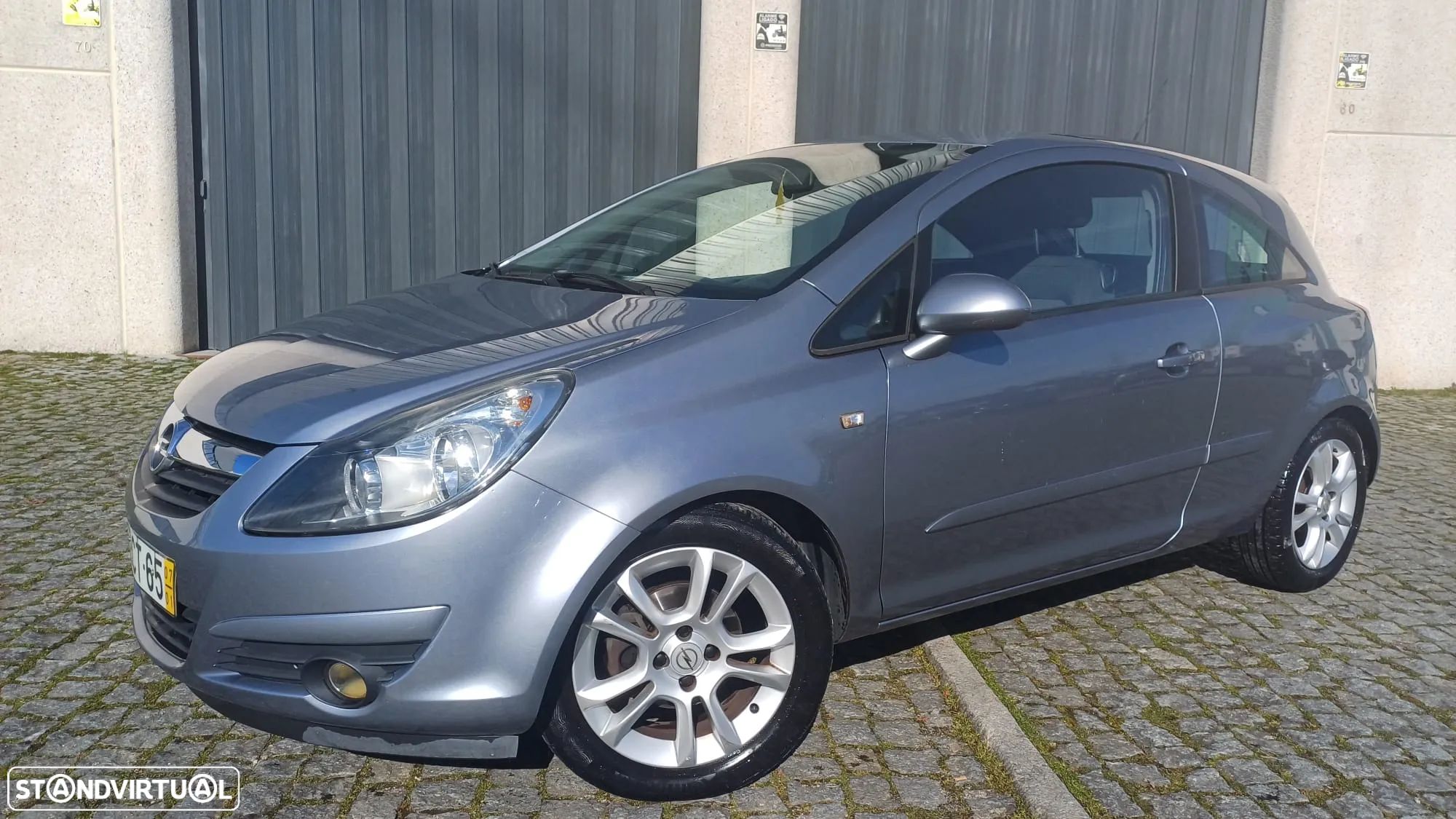 Opel Corsa 1.2 Twinport First Easytronic - 1
