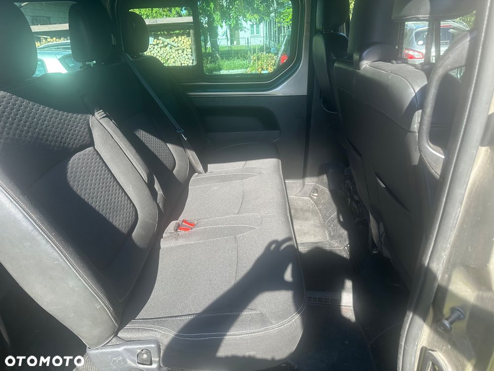 Opel Vivaro - 17