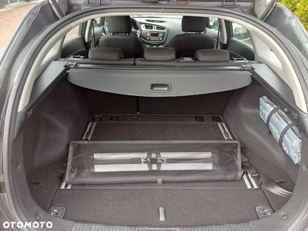 Kia Ceed Cee'd 1.4 L - 12