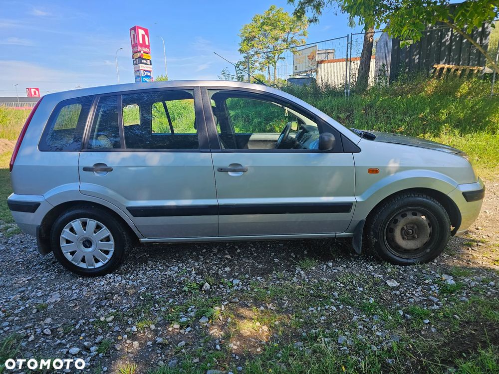 Ford Fusion 1.4 Ambiente - 12