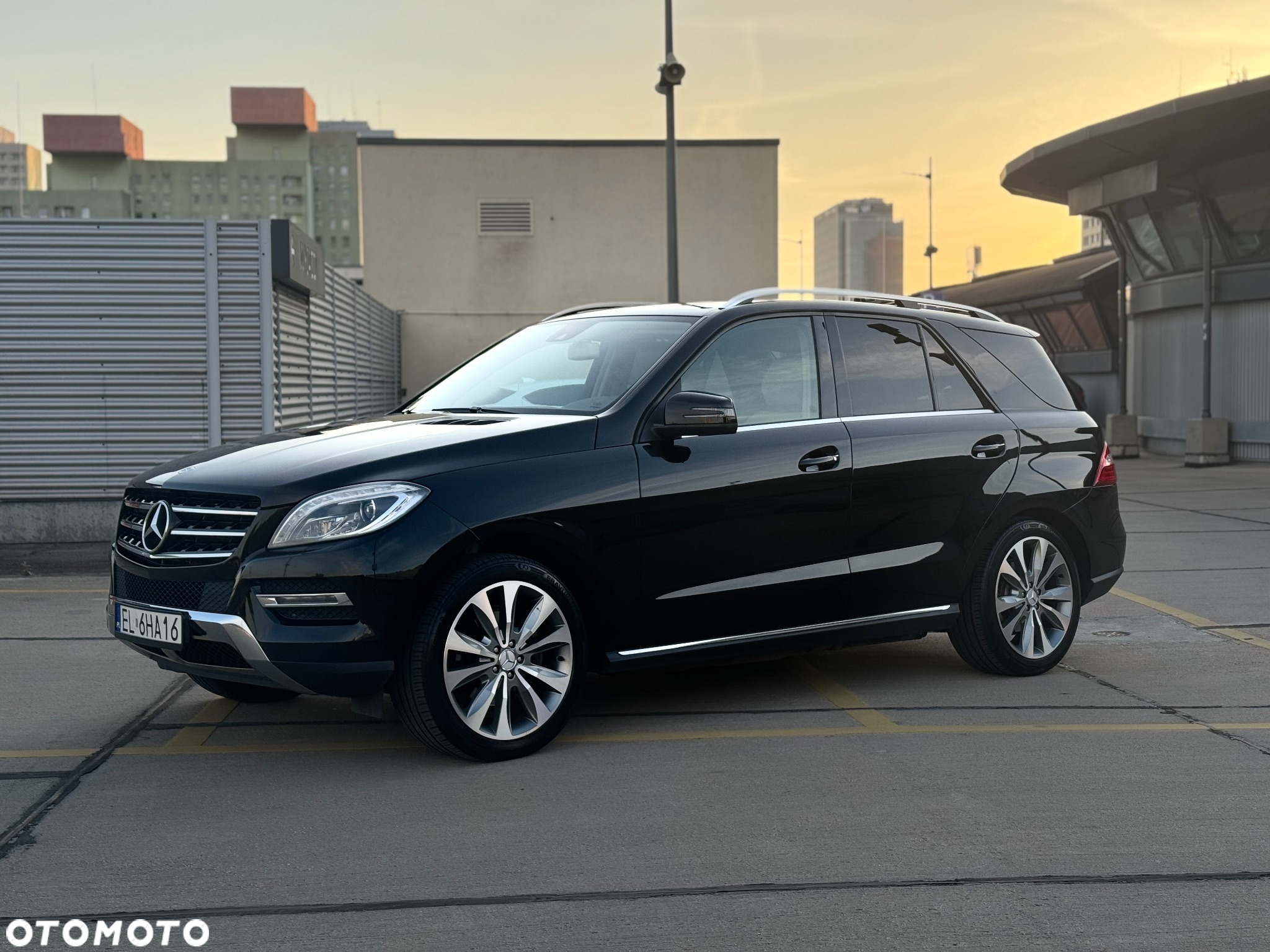 Mercedes-Benz ML 350 BlueTec 4-Matic - 2