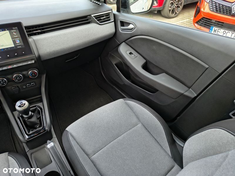 Renault Clio - 19