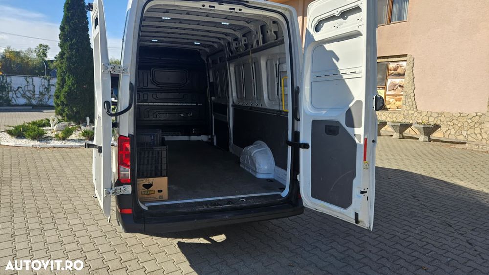 Volkswagen CRAFTER - 10