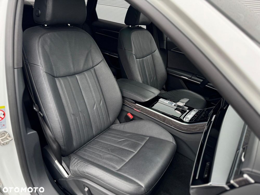 Audi A8 - 33