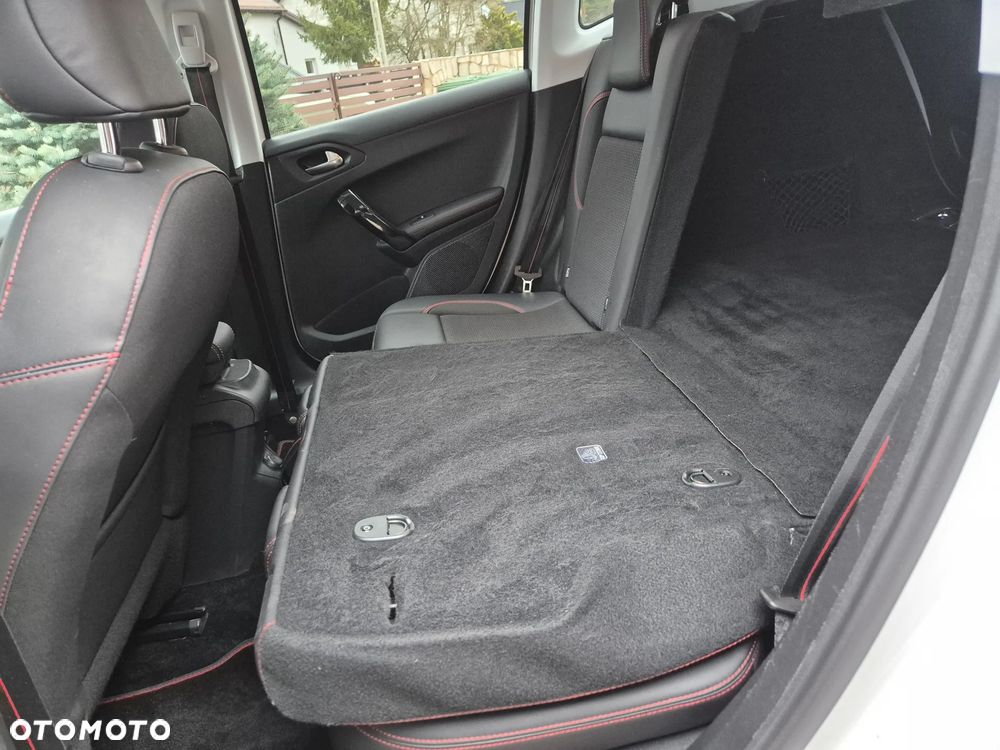 Peugeot 2008 BlueHDi FAP 120 STOP & START GT-Line Edition - 37