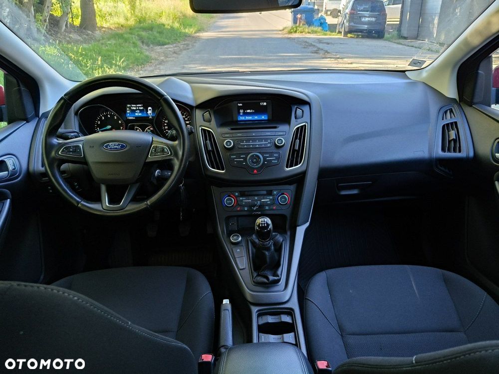 Ford Focus 1.0 EcoBoost 99g Trend - 17