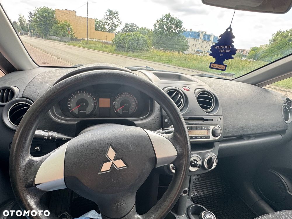 Mitsubishi Colt 1.1 Inform - 9
