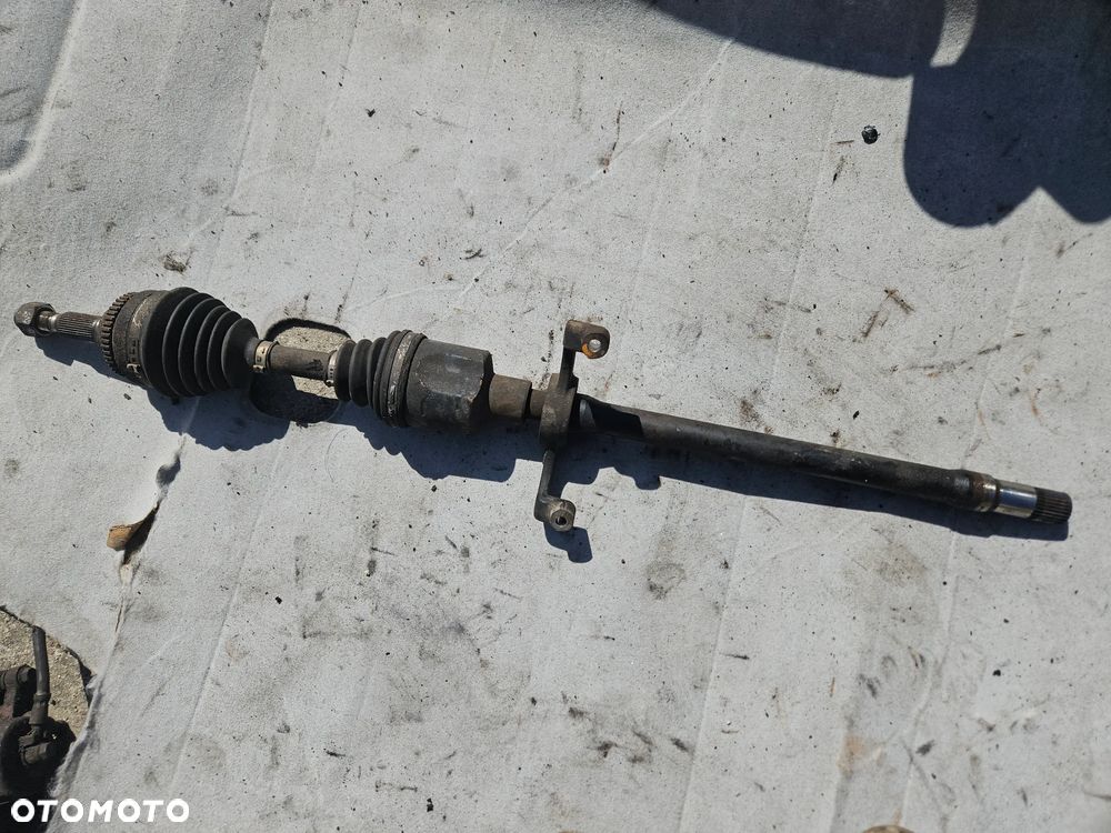 Półoś prawa przód Chevrolet Nubira Lacetti 2,0 TDCI  89kW 121KM 2008r 5-bieg manual kombi - 1