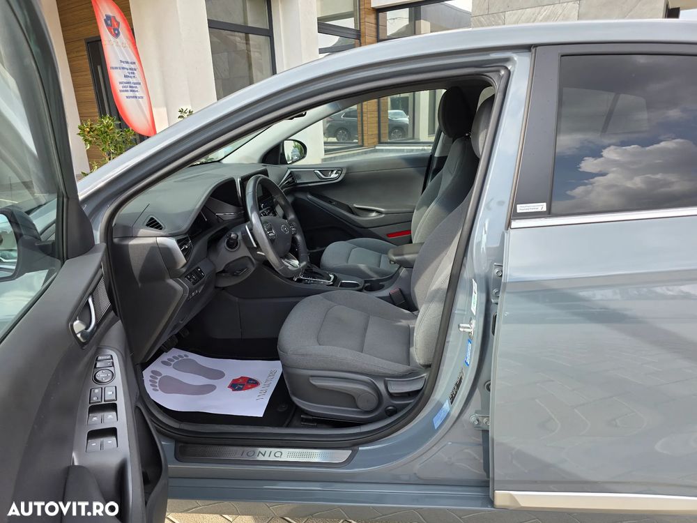 Hyundai IONIQ Plug-in-Hybrid 1.6 GDI Style - 11