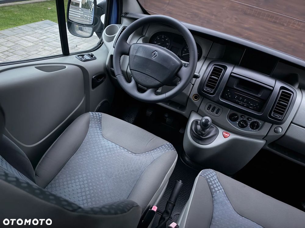 Renault Trafic - 19