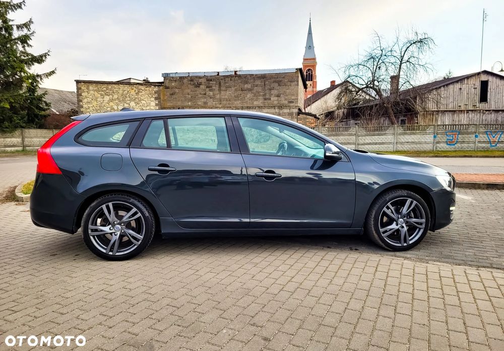 Volvo V60 D3 Geartronic Kinetic - 7