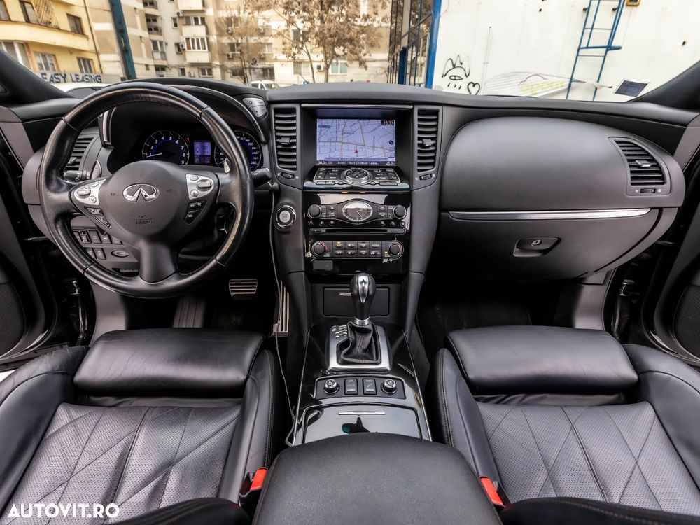 Infiniti QX70 5.0 AWD Aut. S Premium - 15