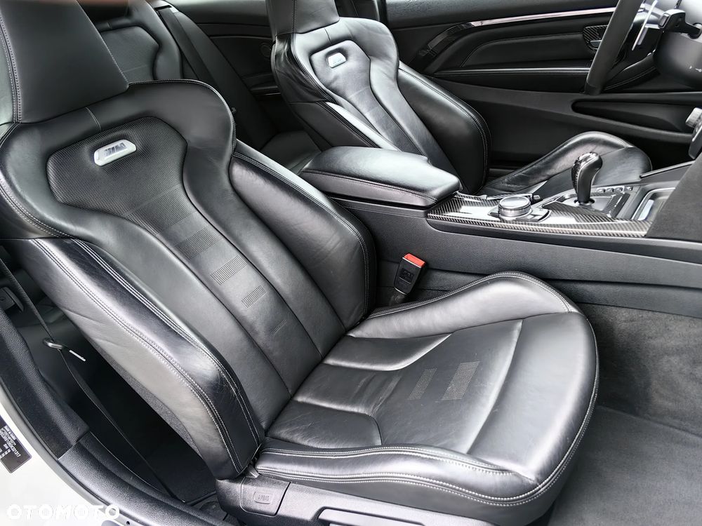 BMW M4 Coupe DKG - 35