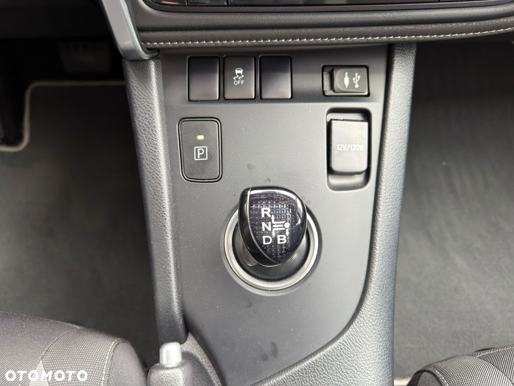 Toyota Auris 1.8 VVT-i Automatik Comfort - 23