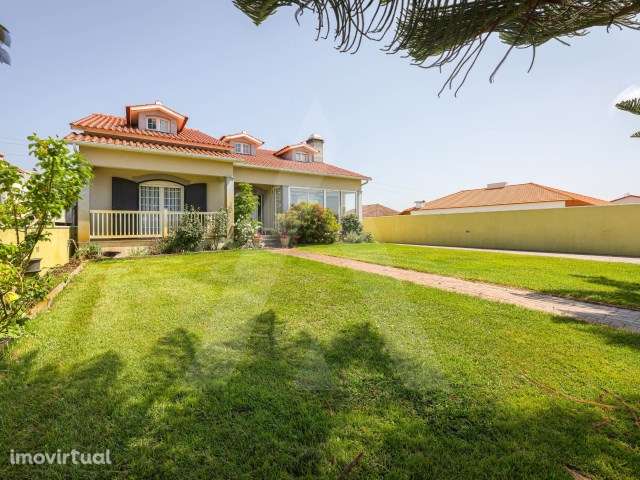 Moradia T4 localizada na Gafanha da Boa Hora a poucos minutos da praia - Grande imagem: 3/49