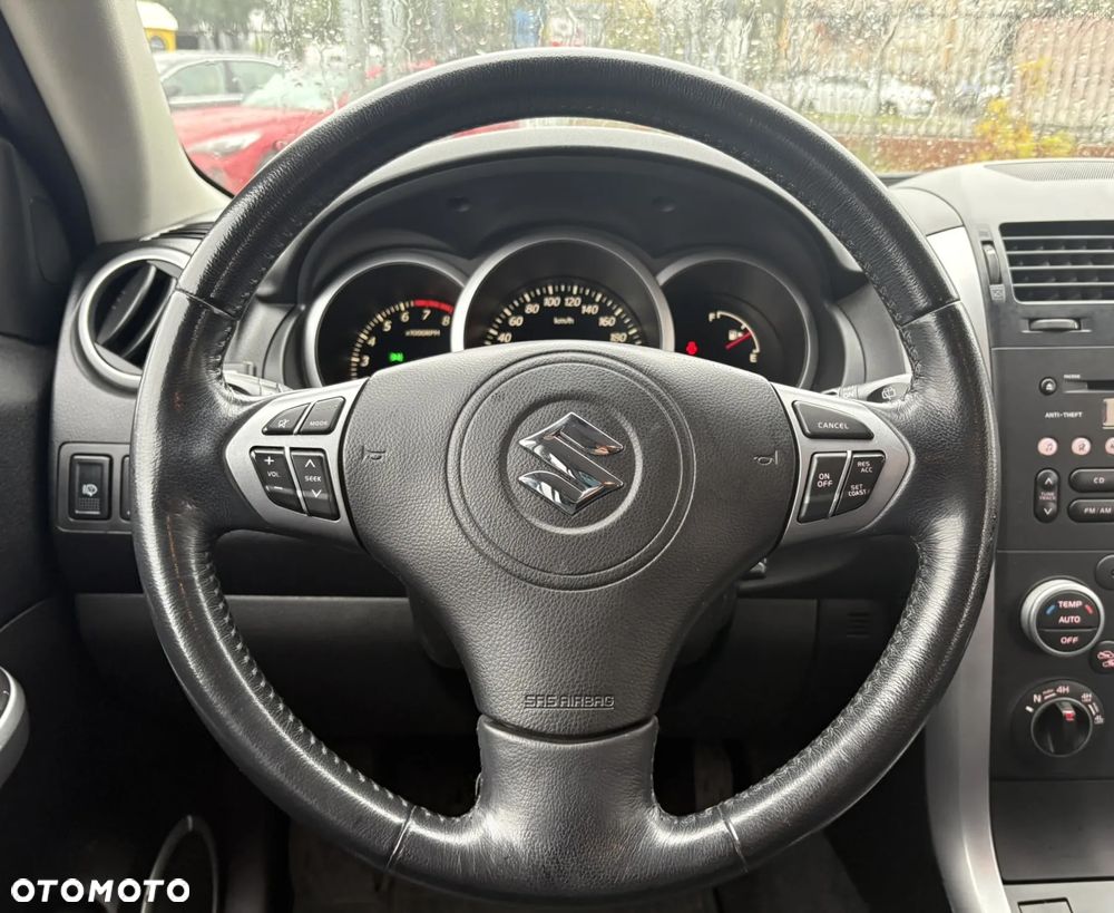 Suzuki Grand Vitara 2.4 Premium EU5 - 12