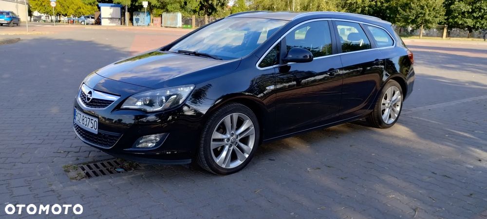 Opel Astra 1.4 Turbo Sport - 1