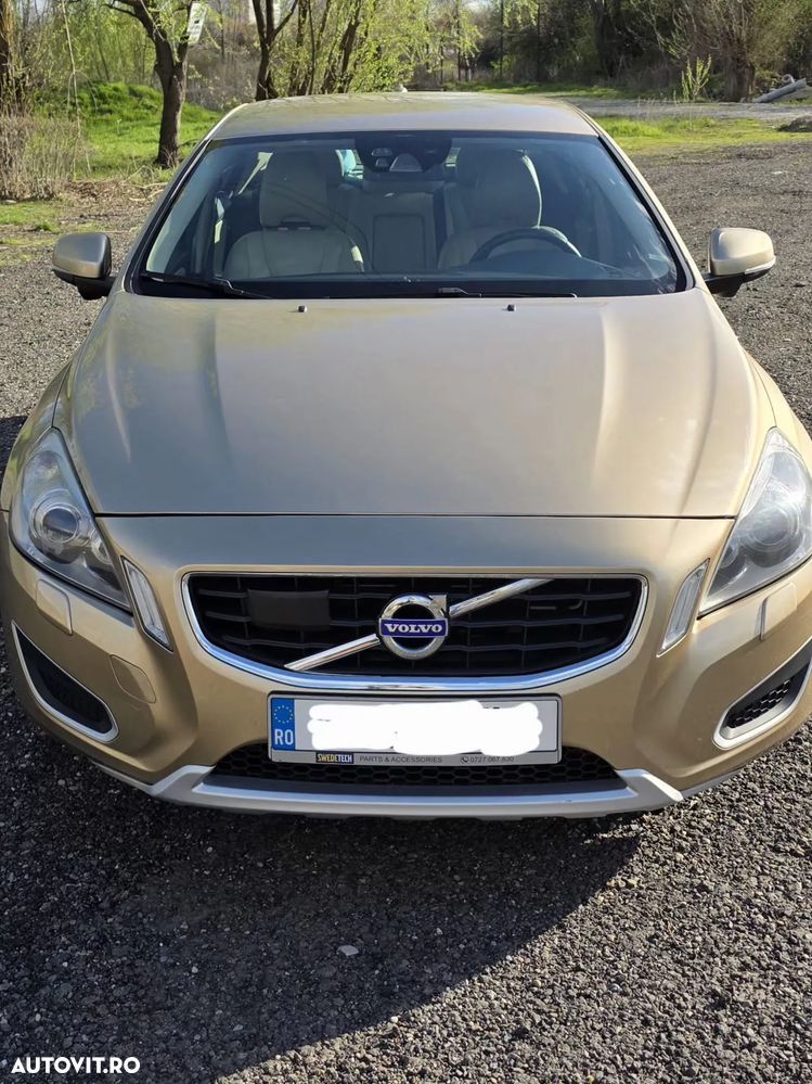 Volvo S60 - 1