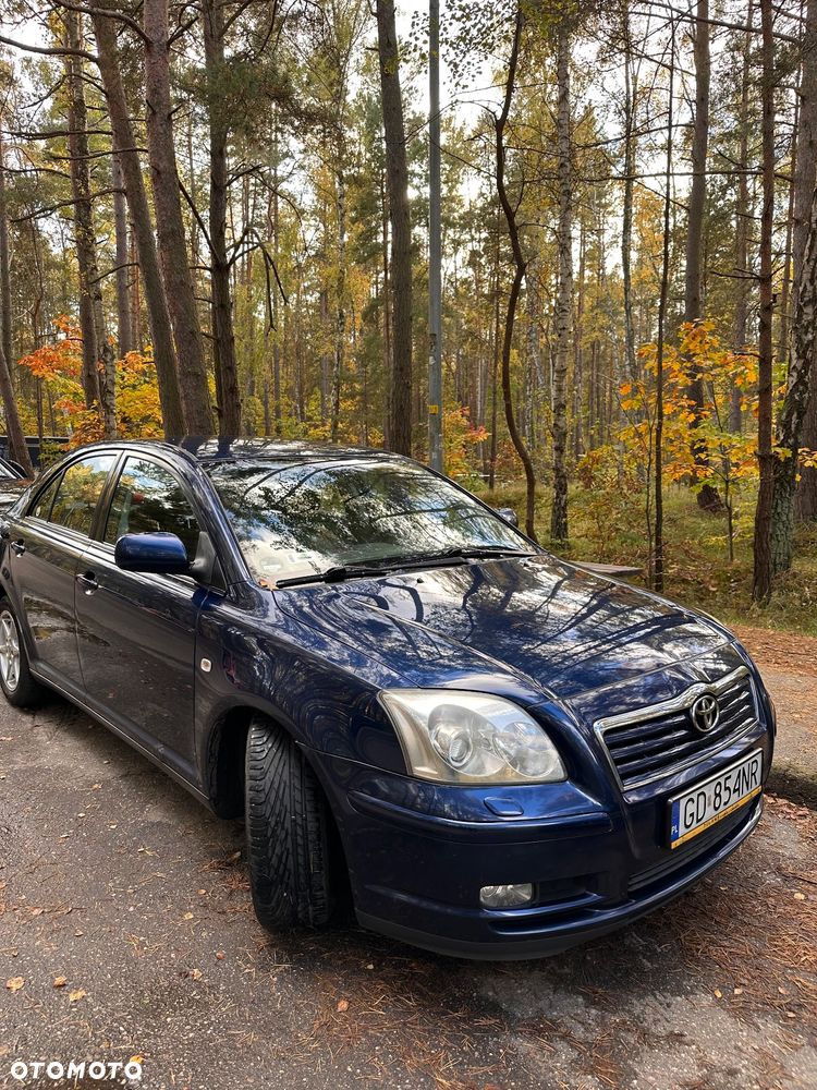 Toyota Avensis 1.8 VVT-i Luna - 1