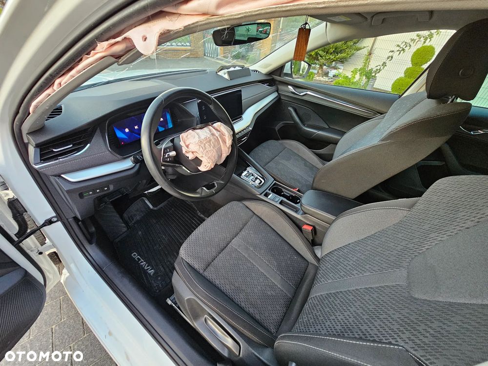Skoda Octavia 2.0 TDI Style DSG - 13