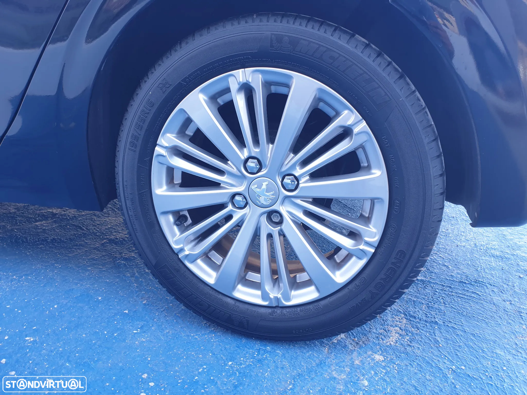 Peugeot 208 1.6 BlueHDi Style - 20