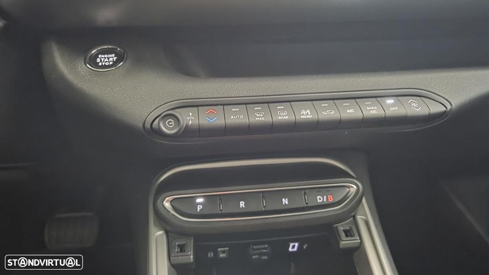 Jeep Avenger 54 kWh Summit - 17